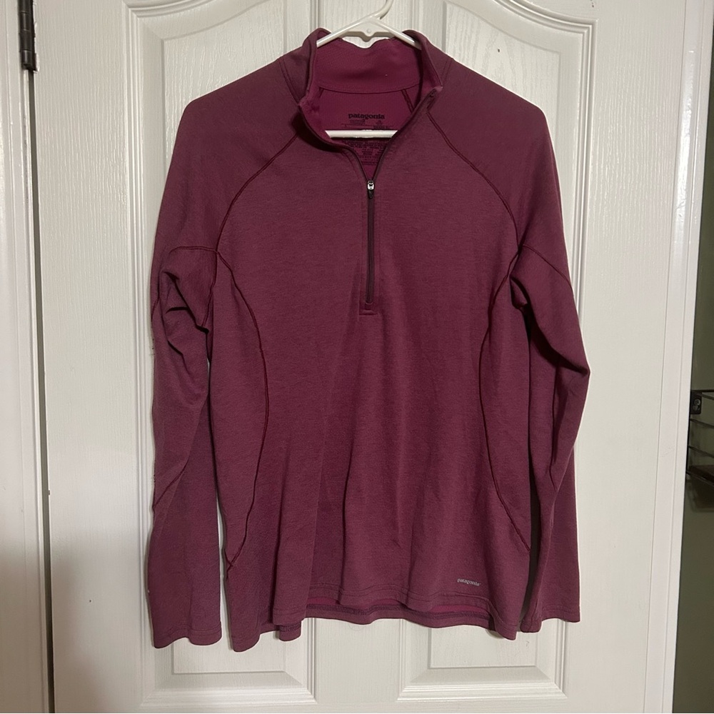 Patagonia capilene pullover